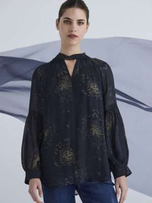 Lania Crown Top