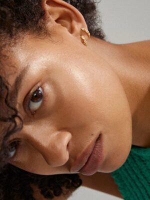 Pilgrim Ezo Twist Crystal Hoop Earrings | Gold