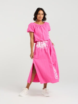 Et Alia Daisy Crop | Hot Bloom