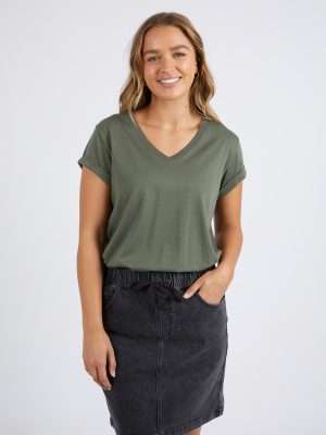 Foxwood Manly Vee Tee | Khaki