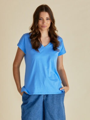 Betty Basic Tracy Tee | Powder Blue