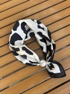 Pearl Fasten Neck Tie | Frosted Leopard