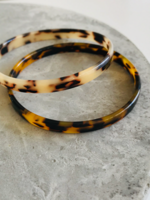 Twigg Plant Based Tort Bangle | Dark